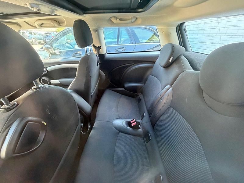 Usata Mini Cooper 122 CV (89 kW) 2011 Bianco Utilitaria