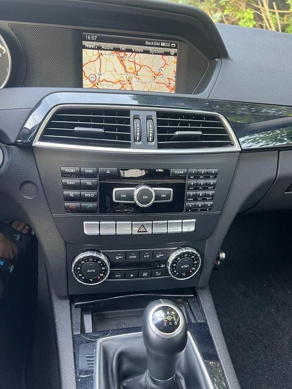 Gebraucht Mercedes C200 136 PS (100 kW) 2014 Grau Kombi