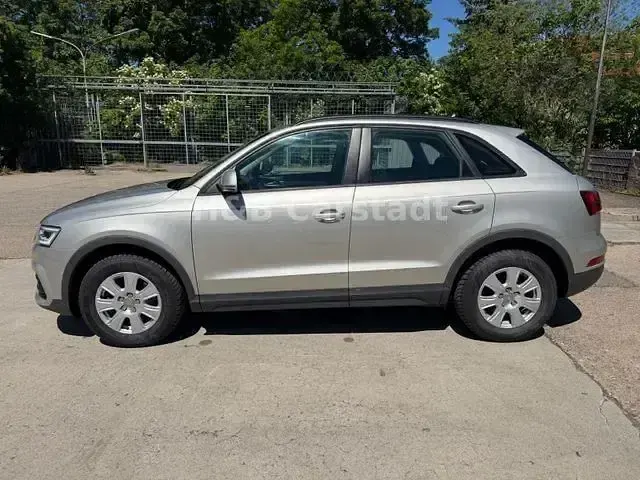 Gebraucht Audi Q3 Basis 150 PS (110 kW) 2016 Silber SUV