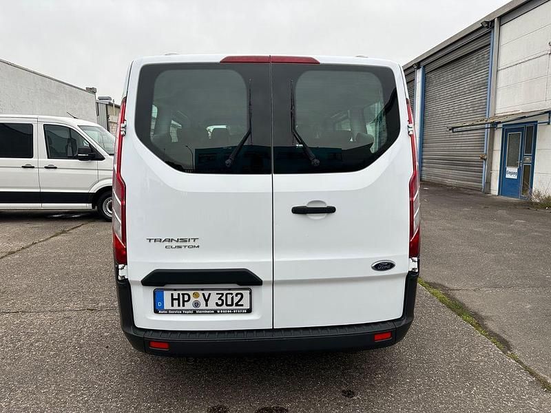 Gebraucht Ford Transit Custom 105 PS (77 kW) 2017 Weiß Van / Kleinbus