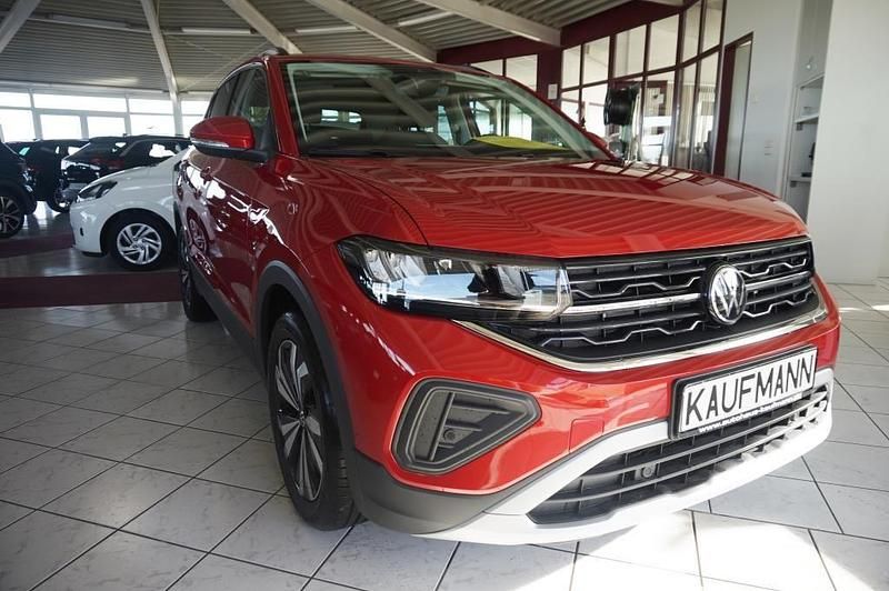 Neu VW T-Cross 150 PS (110 kW) 2025 Kings red SUV