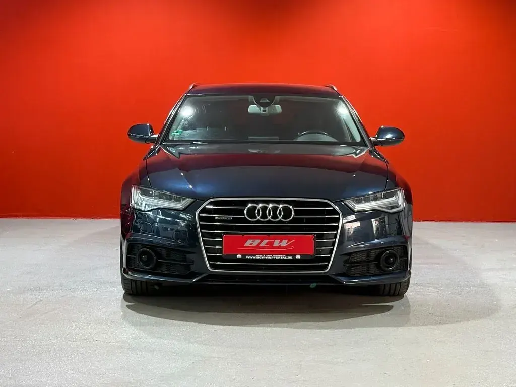 Gebraucht Audi A6 Ambiente 218 PS (160 kW) 2017 Blau Kombi