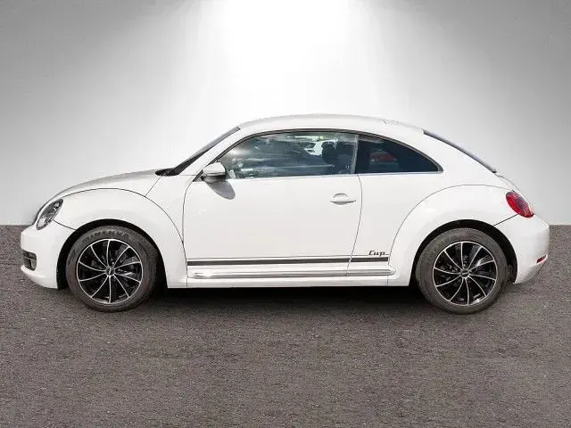 Gebraucht VW Beetle Cup 105 PS (77 kW) 2015 Pure white Kleinwagen