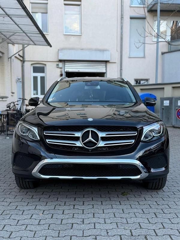 Gebraucht Mercedes GLC220 170 PS (125 kW) 2016 Schwarz SUV