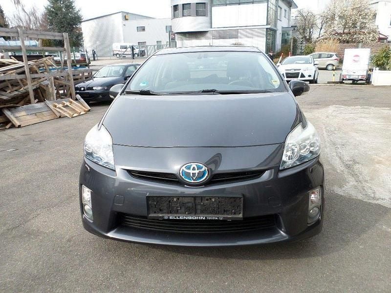 Gebraucht Toyota Prius Executive 99 PS (72 kW) 2011 Grau Limousine