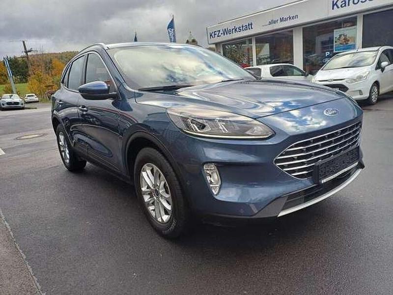 Gebraucht Ford Kuga Titanium 150 PS (110 kW) 2023 Chromablau metallic SUV
