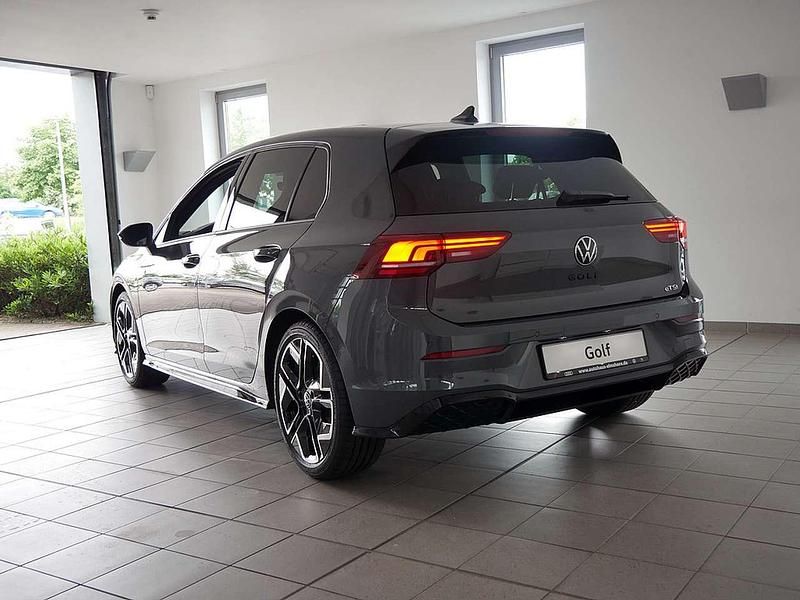 Gebraucht VW Golf VIII R 150 PS (110 kW) 2025 Delfingrau metallic Limousine
