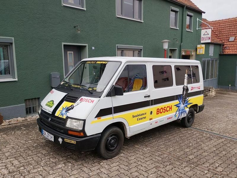 Gebraucht Renault Trafic 95 PS (69 kW) 1991 Weiß Van / Kleinbus