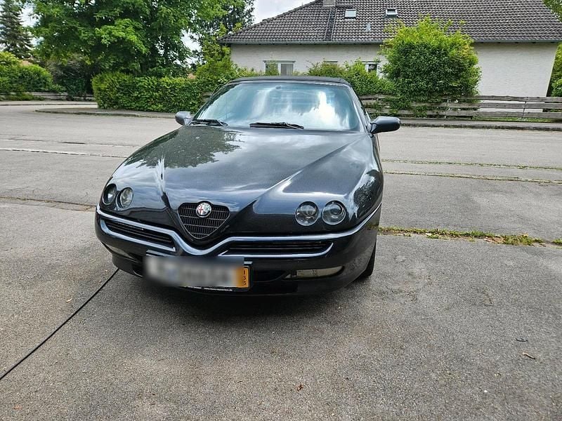 Schwarz Gebraucht 1997 Alfa Romeo Spider Cabrio | 3.200 € (Fairer Preis) - Bild 1/4