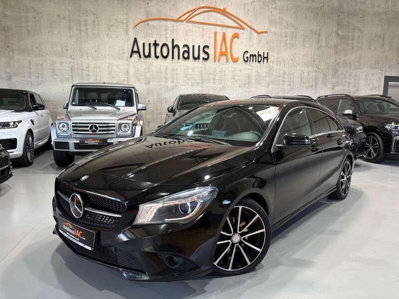 Schwarz Gebraucht 2015 Mercedes CLA200 Kombi | 10.900 € (Etwas zu teuer) - Bild 1/4