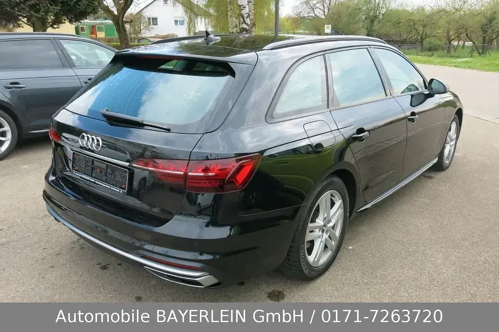 Gebraucht Audi A4 Advanced Plus 204 PS (150 kW) 2022 Schwarz Kombi