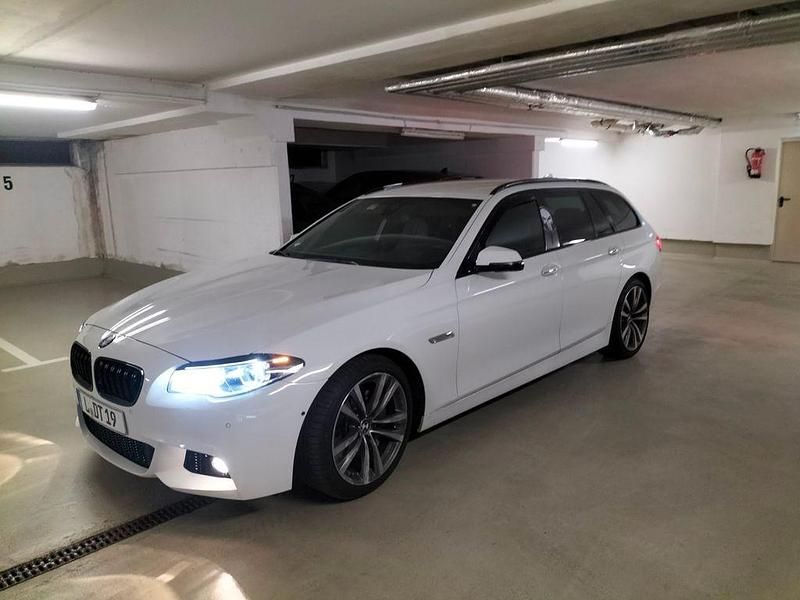 Gebraucht BMW 530 Sport Line 258 PS (189 kW) 2016 Weiß Kombi