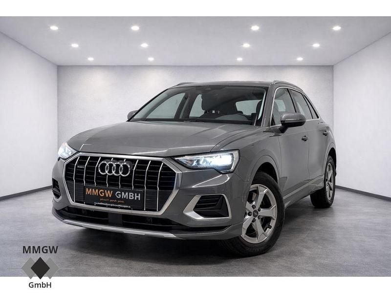 Grau Gebraucht 2021 Audi Q3 Advanced SUV | 29.990 € (Guter Preis) - Bild 1/4