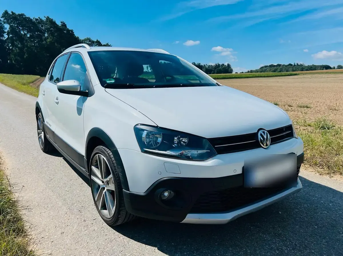 Używany VW Polo Cross 110 KM (80 kW) 2015 Biały Hatchback