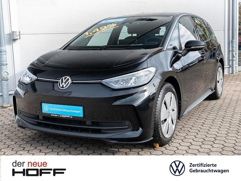 Schwarz Gebraucht 2024 VW ID.3 Pro Kleinwagen | 30.475 € (Superpreis) - Bild 1/4