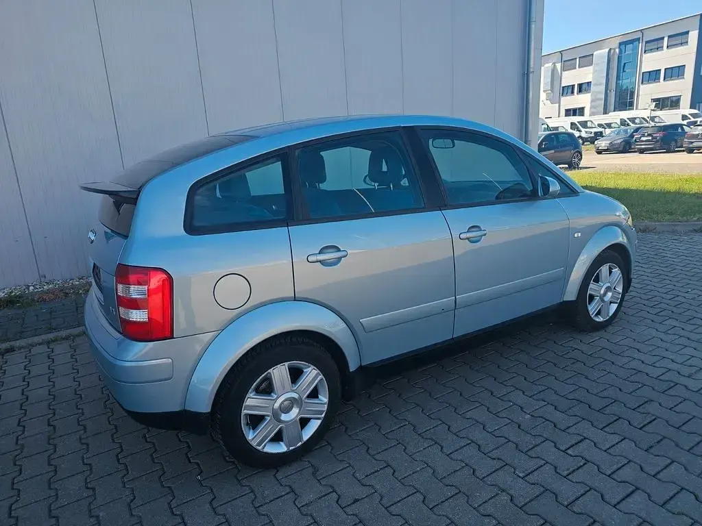 Gebraucht Audi A2 75 PS (55 kW) 2001 Blau Kleinwagen