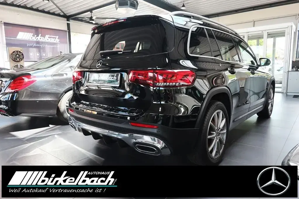Gebraucht Mercedes GLB200 AMG 163 PS (119 kW) 2022 Schwarz SUV