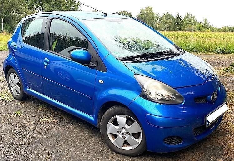 Blau Gebraucht 2009 Toyota Aygo Cool Kleinwagen | 1.800 € (Guter Preis) - Bild 1/4