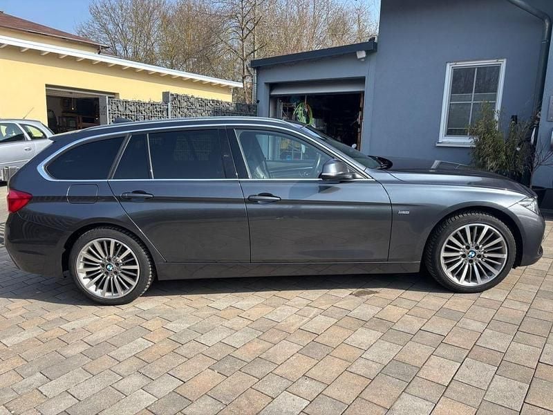 Gebraucht BMW 320 Luxury Line 184 PS (135 kW) 2017 Grau Limousine