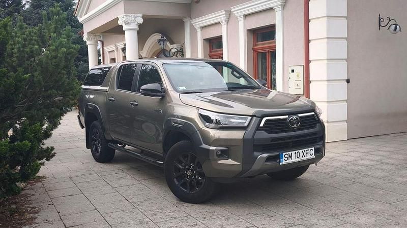 Grün Gebraucht 2024 Toyota HiLux Abholung | 50.500 € (Fairer Preis) - Bild 1/4