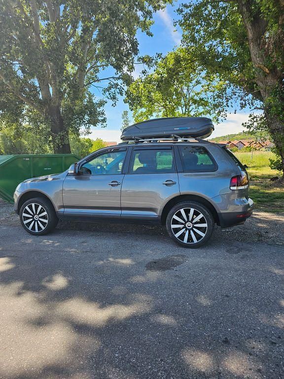 Grau Gebraucht 2009 VW Touareg SUV | 7.800 € (Fairer Preis) - Bild 1/4