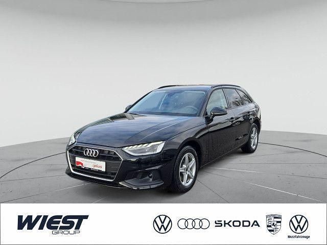 Gebraucht Audi A4 Sport 163 PS (119 kW) 2023 Mythosschwarz metallic Kombi