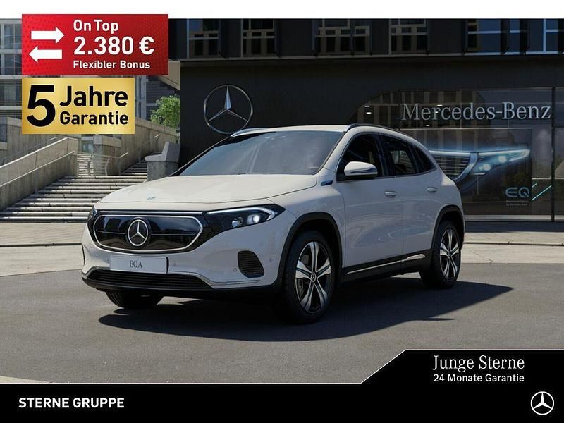 Gebraucht Mercedes EQA250 Electric Art 139 kW (190 PS) 2021 Weiß SUV