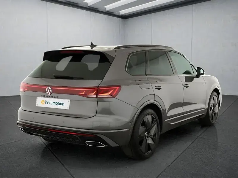 Neu VW Touareg 286 PS (210 kW) 2026 Grau SUV