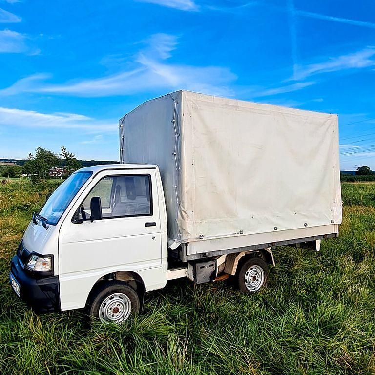 Weiß Gebraucht 2008 Piaggio Porter Van / Kleinbus | 8.900 € - Bild 1/4