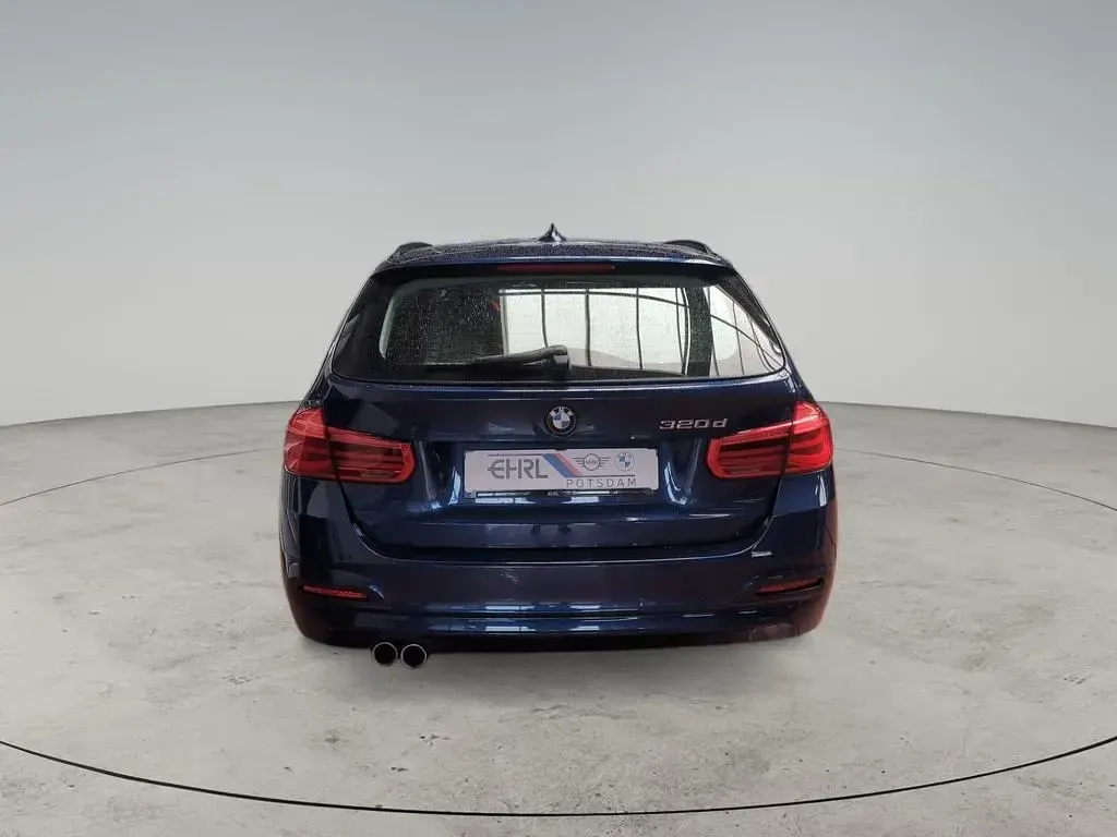 Gebraucht BMW 320 Advantage 190 PS (139 kW) 2017 Blau Limousine