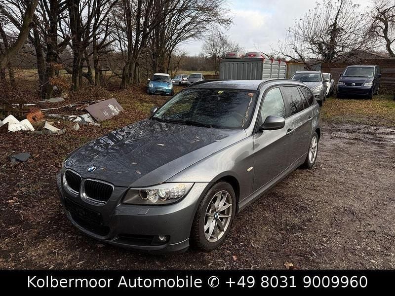 Gebraucht BMW 318 Comfort Edition 143 PS (105 kW) 2012 Grau Kombi