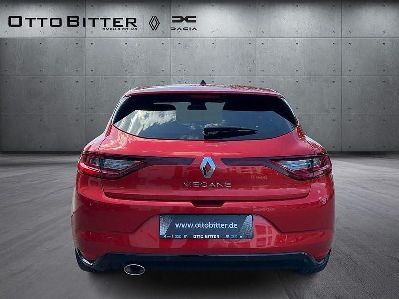 Gebraucht Renault Mégane IV Bose Edition 140 PS (102 kW) 2018 Rot Limousine