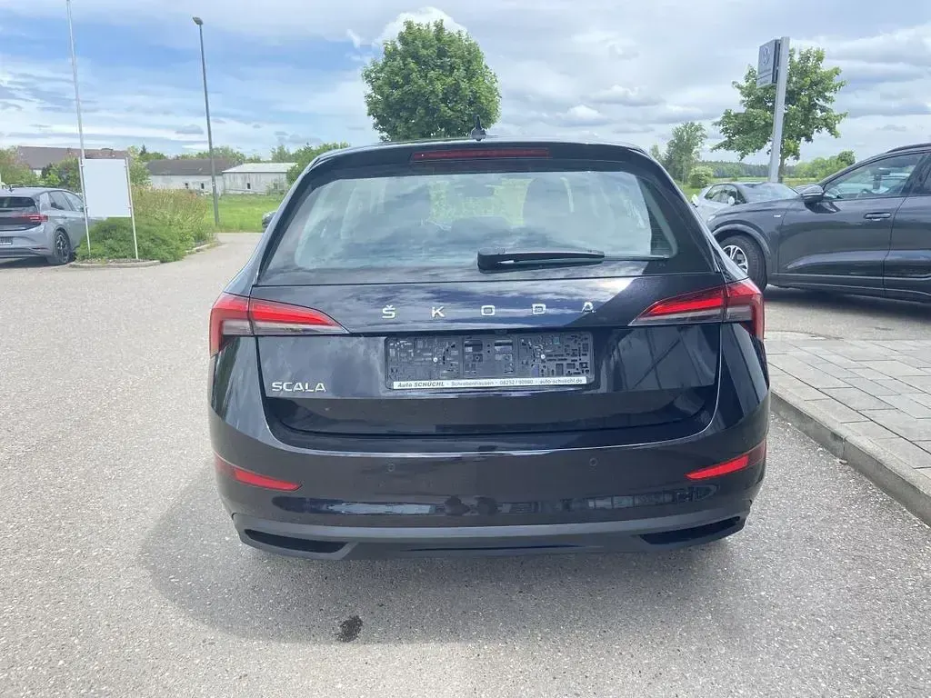 Gebraucht Skoda Scala Style 110 PS (80 kW) 2023 Black magic perleffekt Kleinwagen