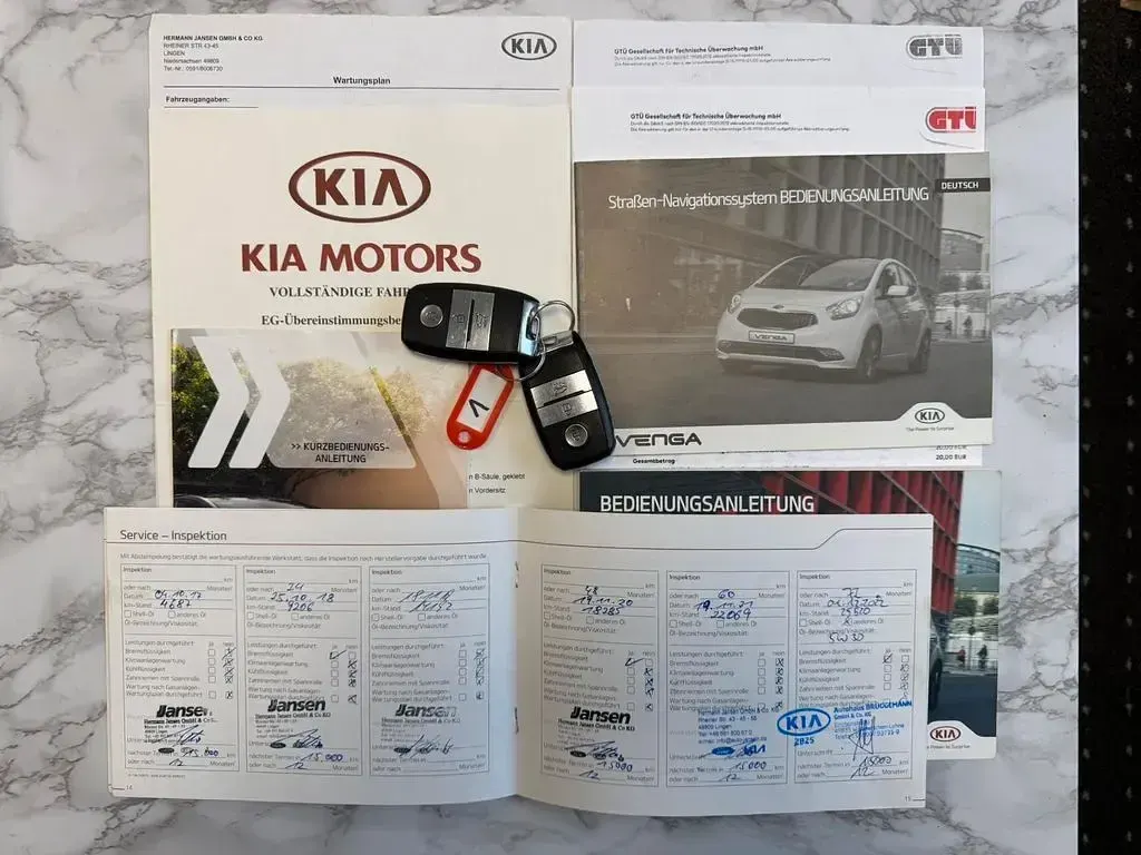 Gebraucht Kia Venga 125 PS (91 kW) 2016 Grau Kleinwagen