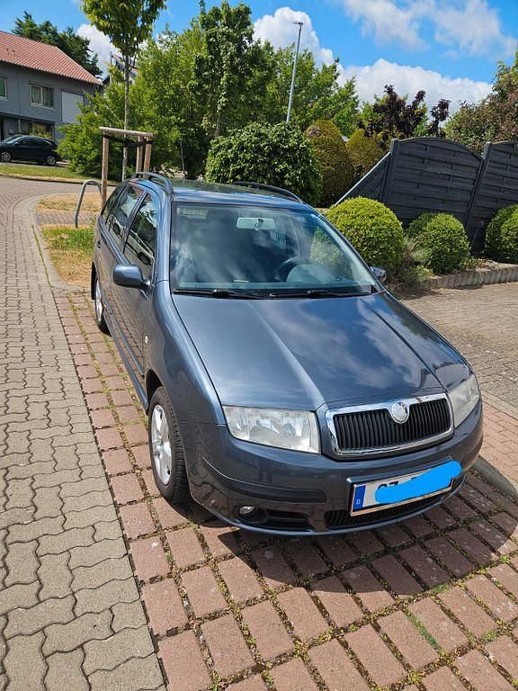 Grau Gebraucht 2007 Skoda Fabia Ambiente Kombi | 3.250 € (Etwas zu teuer) - Bild 1/4