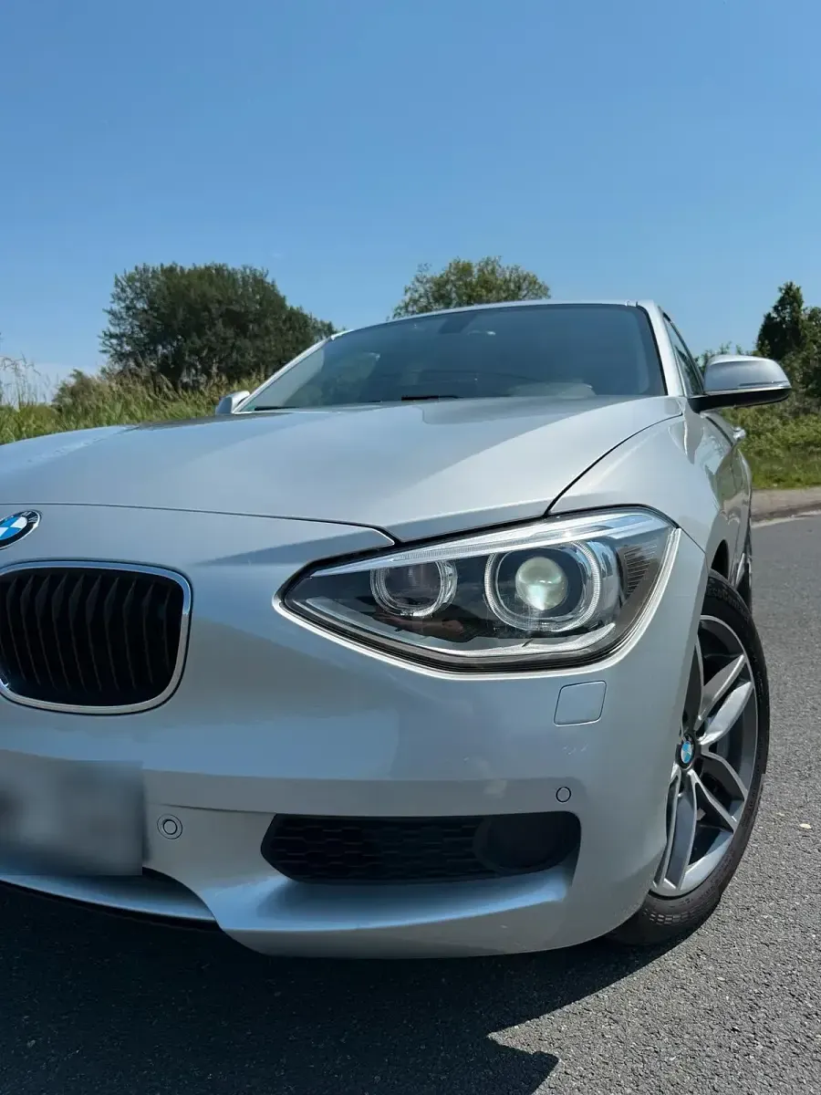 Gebraucht BMW 118 Advantage 170 PS (125 kW) 2012 Silber Kleinwagen