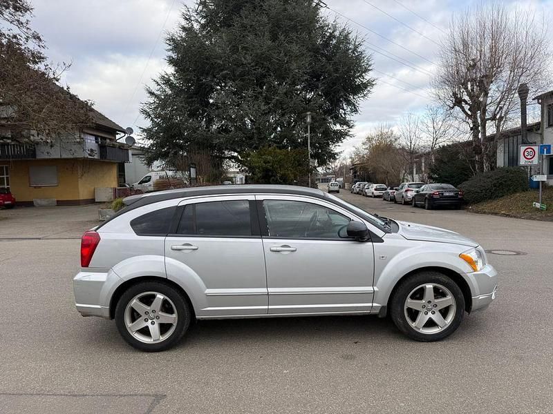 Gebraucht Dodge Caliber SXT 140 PS (102 kW) 2010 Silber Kleinwagen