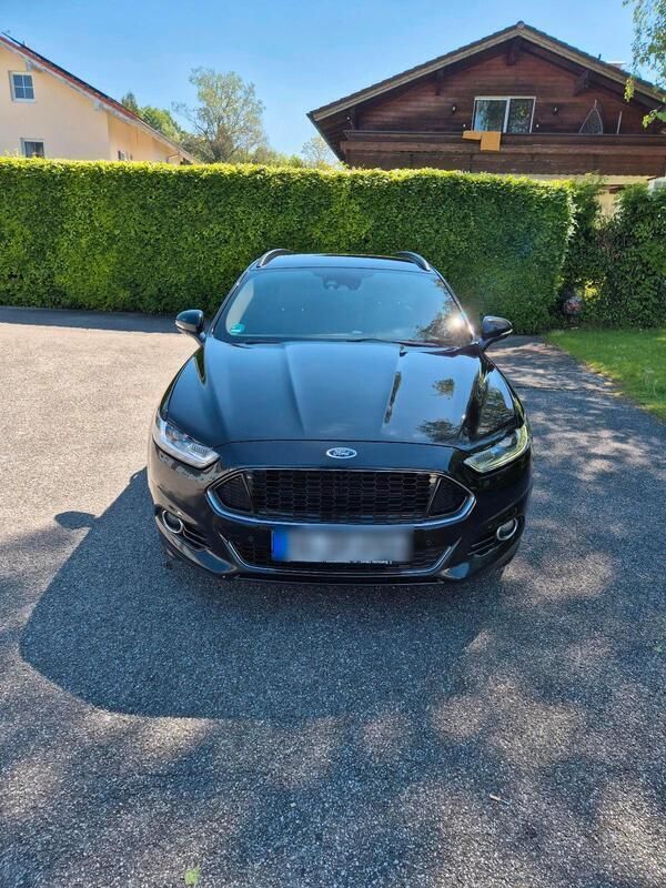 Schwarz Gebraucht 2018 Ford Mondeo Kombi | 18.000 € (Etwas zu teuer) - Bild 1/4