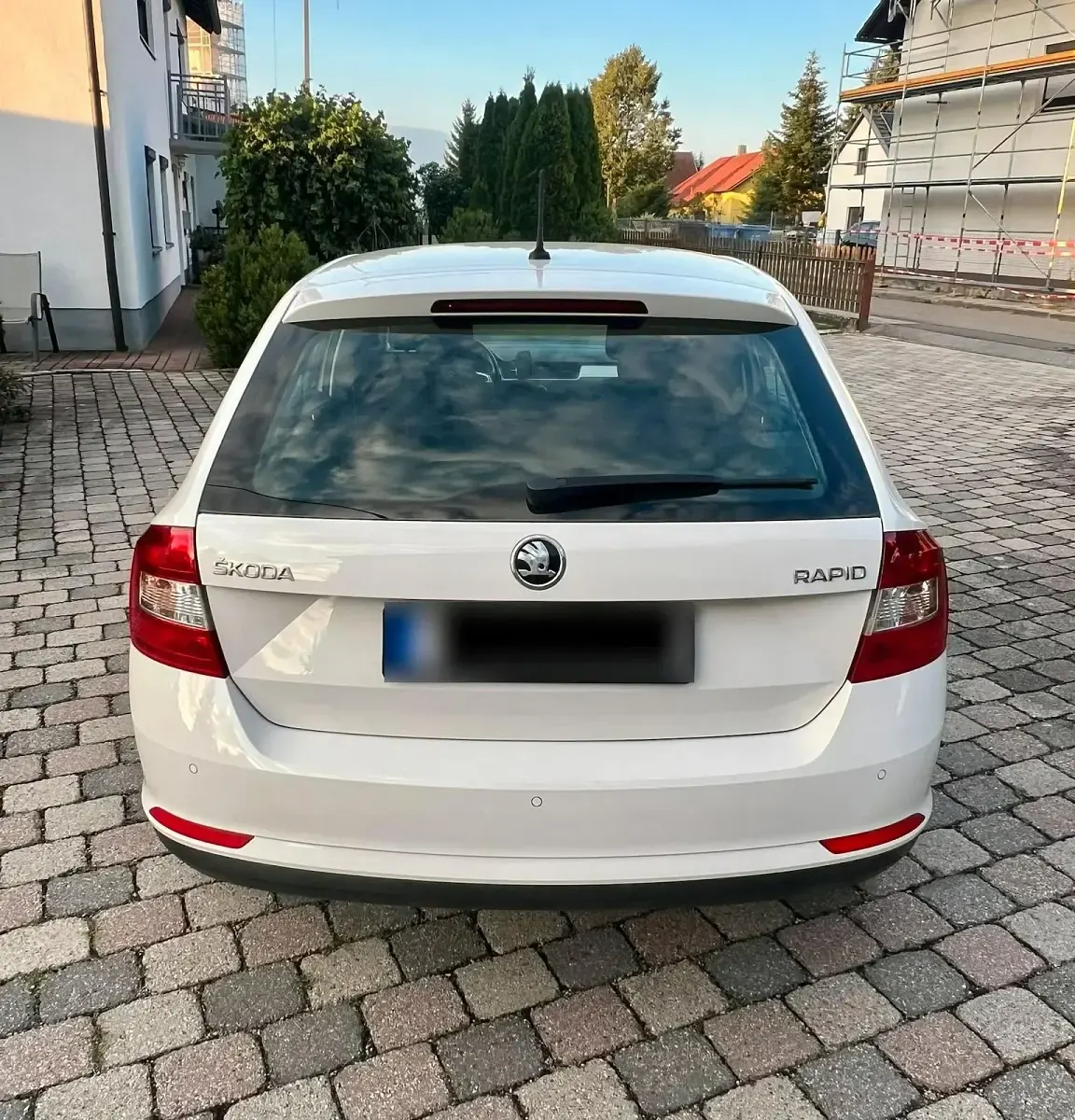 Gebraucht Skoda Rapid 110 PS (80 kW) 2016 Weiß Kleinwagen