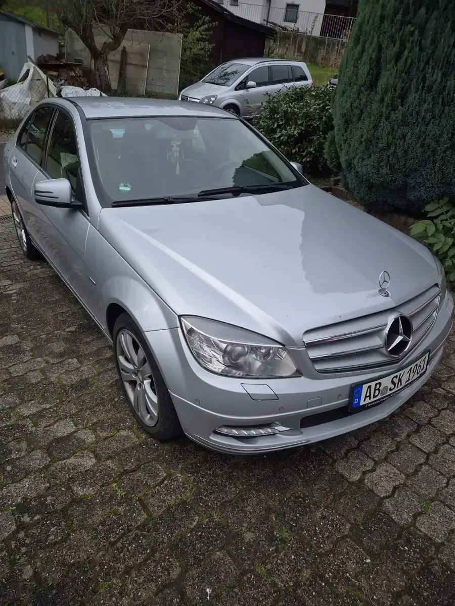 Gebraucht Mercedes C220 170 PS (125 kW) 2010 Silber Limousine