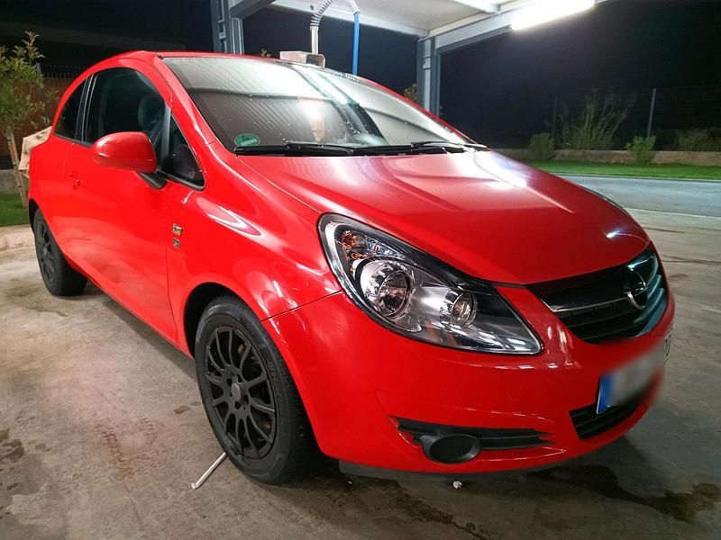 Rot Gebraucht 2010 Opel Corsa Kleinwagen | 2.750 € (Teuer) - Bild 1/4