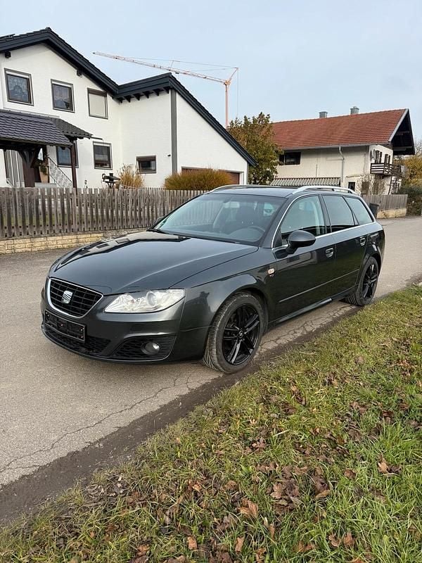 Schwarz Gebraucht 2011 Seat Exeo Kombi | 2.400 € (Superpreis) - Bild 1/4