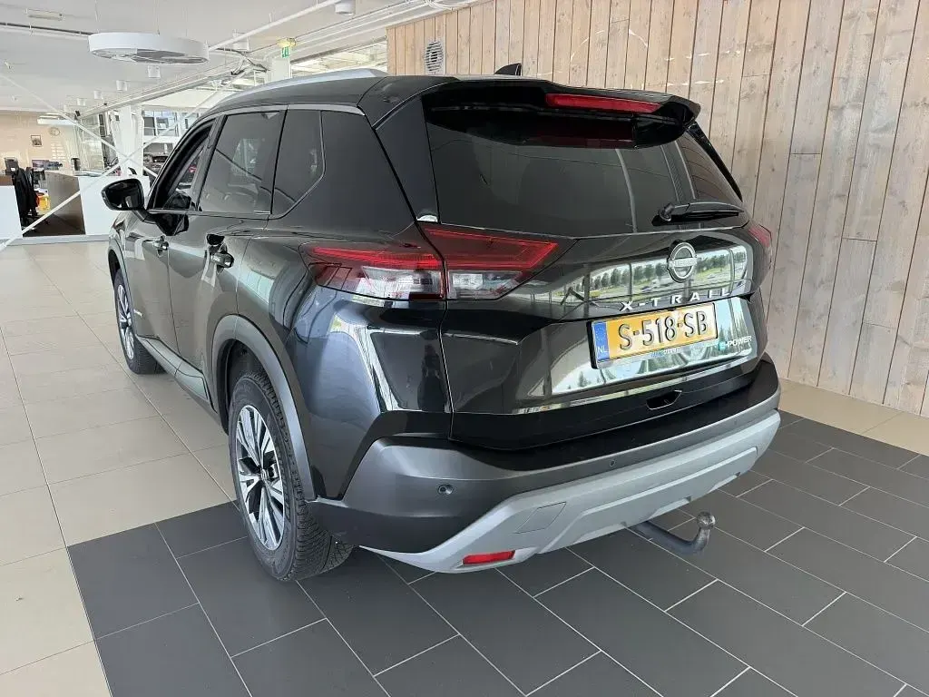 Gebraucht Nissan X-Trail N-Connecta 158 PS (116 kW) 2023 Schwarz SUV
