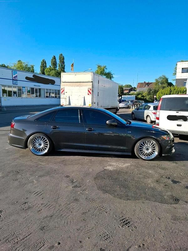 Grau Gebraucht 2016 Audi S6 Limousine | 33.950 € (Fairer Preis) - Bild 1/4
