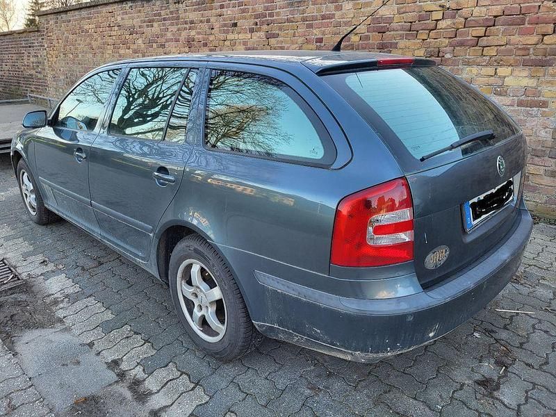 Gebraucht Skoda Octavia Ambiente 116 PS (85 kW) 2005 Kombi