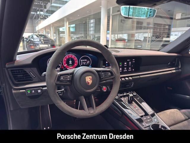 Gebraucht Porsche 992 541 PS (397 kW) 2025 Tiefschwarzmetallic (metallic)