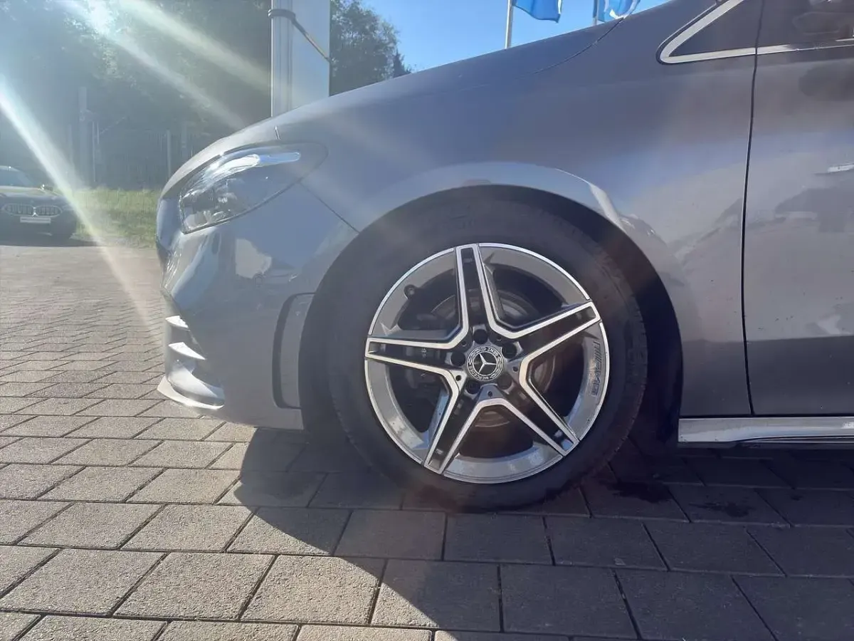 Gebraucht Mercedes B200 AMG line 150 PS (110 kW) 2024 Other Van / Kleinbus