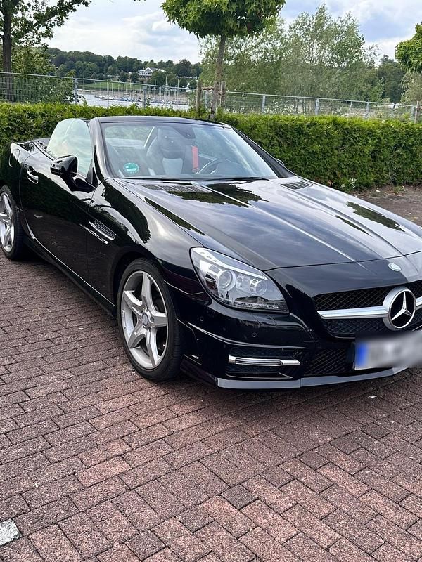 Schwarz Gebraucht 2014 Mercedes SLK200 Cabrio | 22.500 € - Bild 1/4