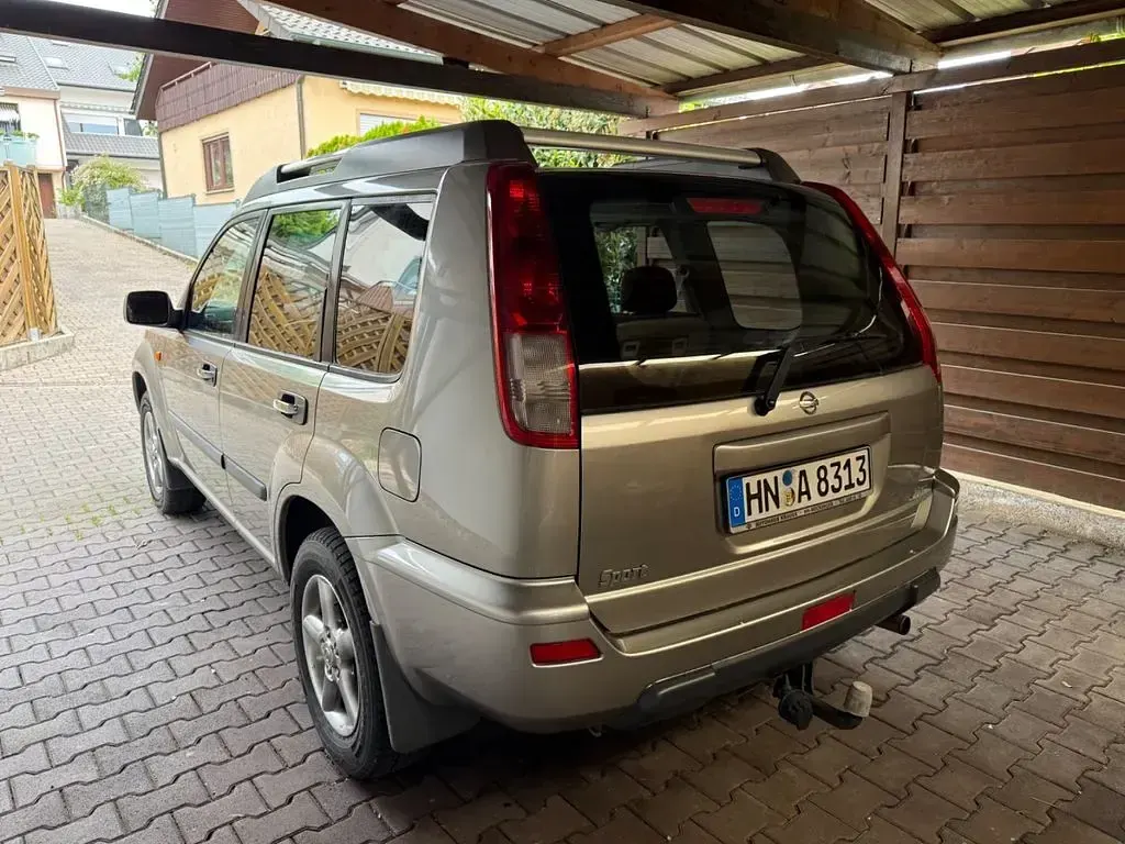 Gebraucht Nissan X-Trail 114 PS (83 kW) 2003 Silber SUV