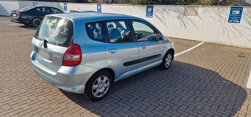 Gebraucht Honda Jazz 83 PS (61 kW) 2006 Blau Kleinwagen